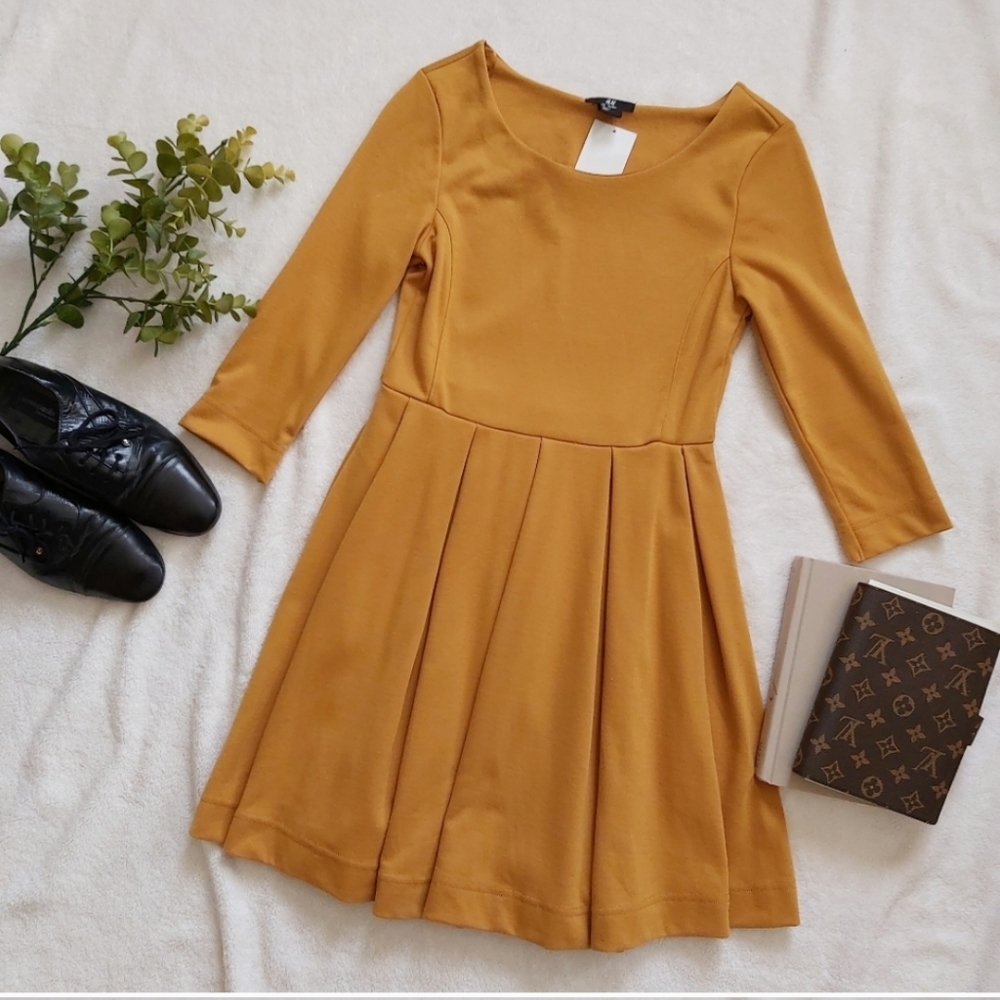 🆕 H&M Mustard Yellow Long Sleeve Fall/Autumn Size Small Dress